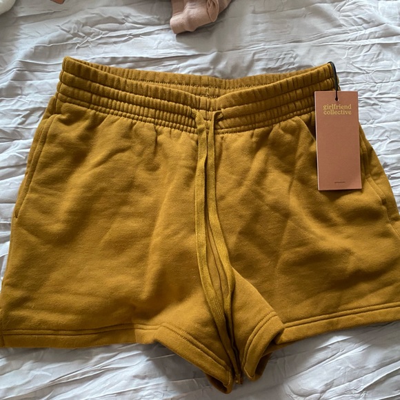 girlfriend collective Pants - Girlfriend Collective Sycamore 50/50 sweat short